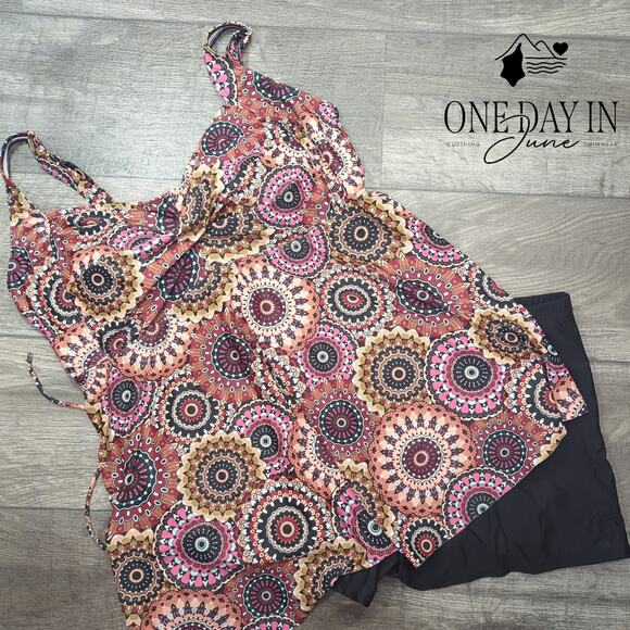 Aqua Eve Plus Size Twist Front Boyshort Tankini Swimsuit Size 22W - Picture 3 of 5